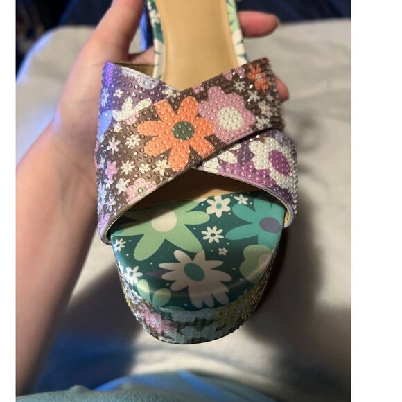 Gianni Bini Ulti-Mate Floral Rhinestone Platform Sandals Size 9.5 - Picture 8 of 10